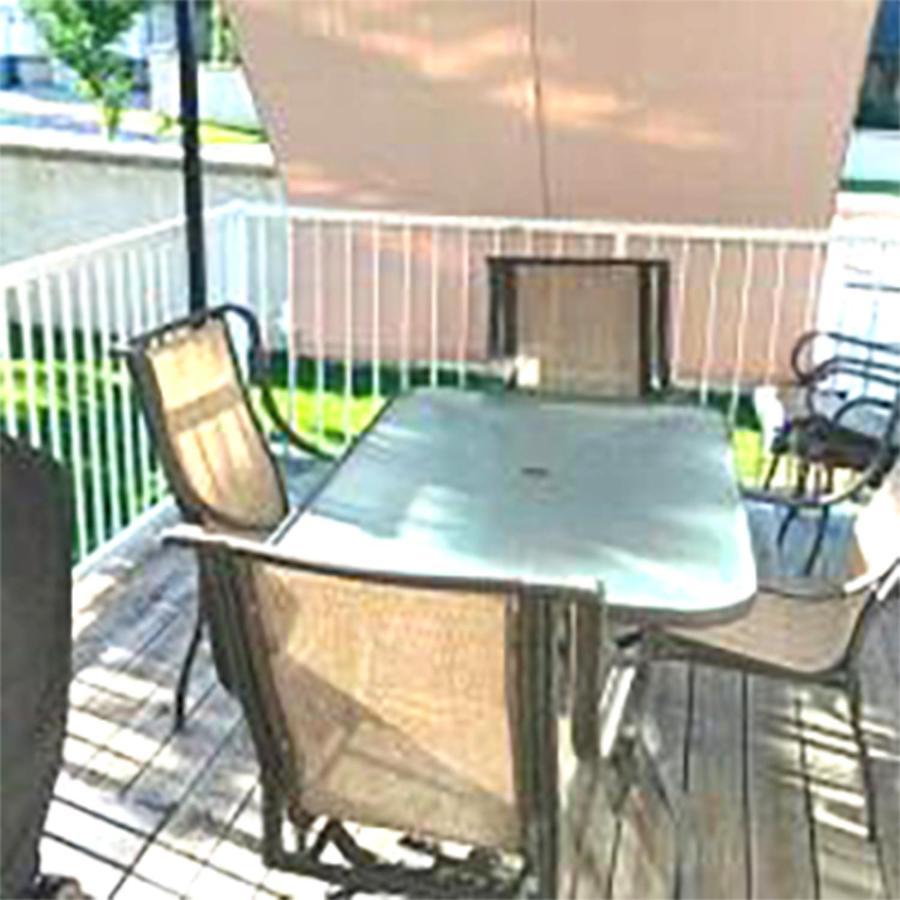 680 Sq Ft Private Space With Ensuite Bathroom Calgary Exterior photo